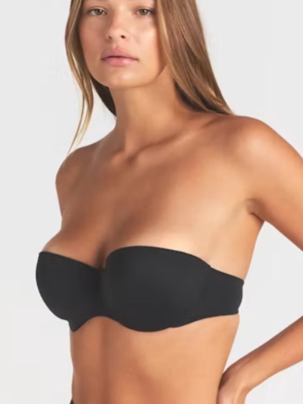 SKIMS Black Strapless Bra (smoothing)